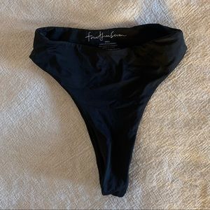 437 SWIMWEAR *Aubrey Bottoms Black Size Small